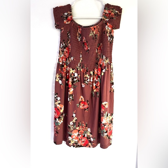 CENY Floral Print Smocked Mini Dress -NWOT - Picture 2 of 12